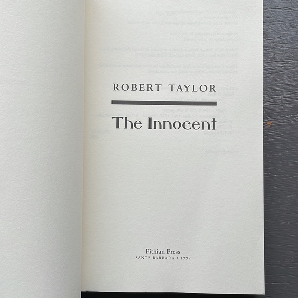 Like new. Book title, the innocent, a novel by Robert Taylor, Gay interest - Picture 4 of 5